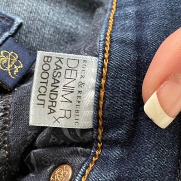 Rock & Republic Kasandra Bootcut Jeans - Picture 9 of 11
